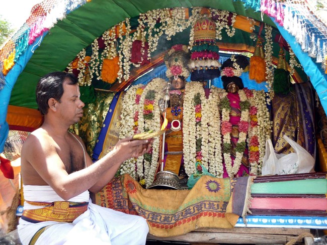 Thirukannamangai Bhakthavatsala Perumal Temple Chithirai Brahmotsavam Dvajorahanam 2014 -11