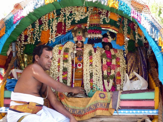 Thirukannamangai Bhakthavatsala Perumal Temple Chithirai Brahmotsavam Dvajorahanam 2014 -13