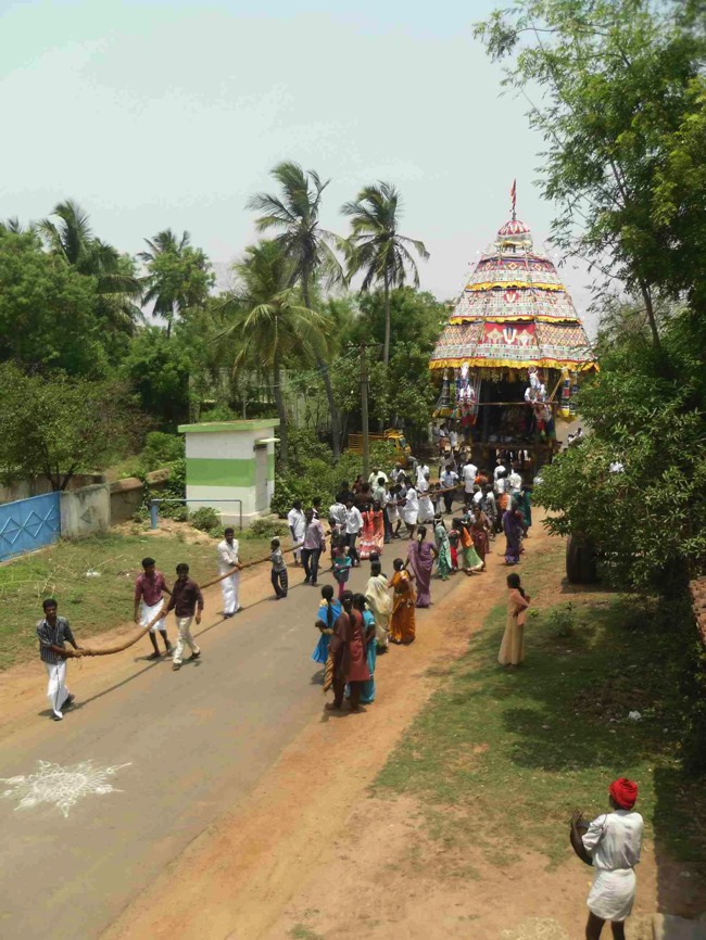 Thirukannamangai Chithirai Brahmotsavam THiruther & Theerthavari 2014--11
