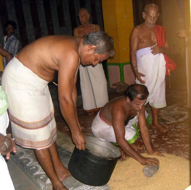 Thirukannamangai Sri Bhakthavatsala Perumal temple Day 7 Chithirai Brahmotsavam 2014--0012