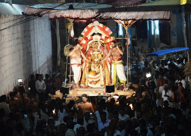 Thiruvahindrapuram Chithirai Brahmotsavam Garuda Sevai 2014 -23