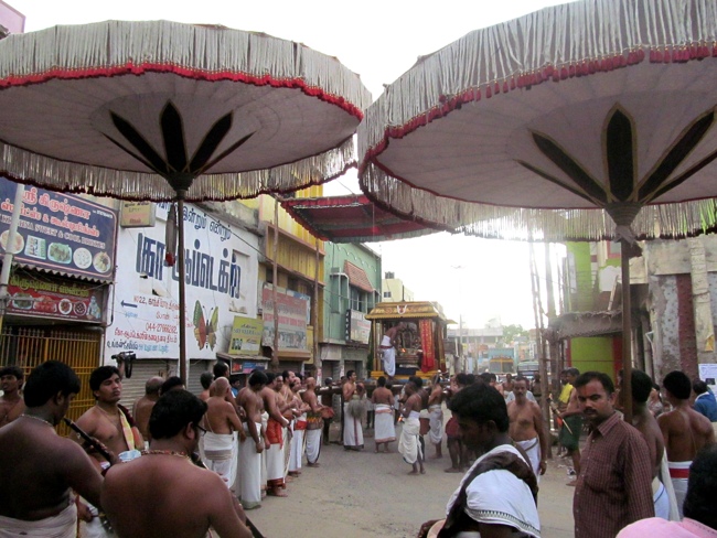 Thiruvallur Sri Veeraraghava Perumal Chithirai Brahmotsavam Day 1 Morning 04-05-2014    01