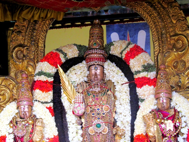 Thiruvallur Sri Veeraraghava Perumal Chithirai Brahmotsavam Day 1 Morning 04-05-2014    16
