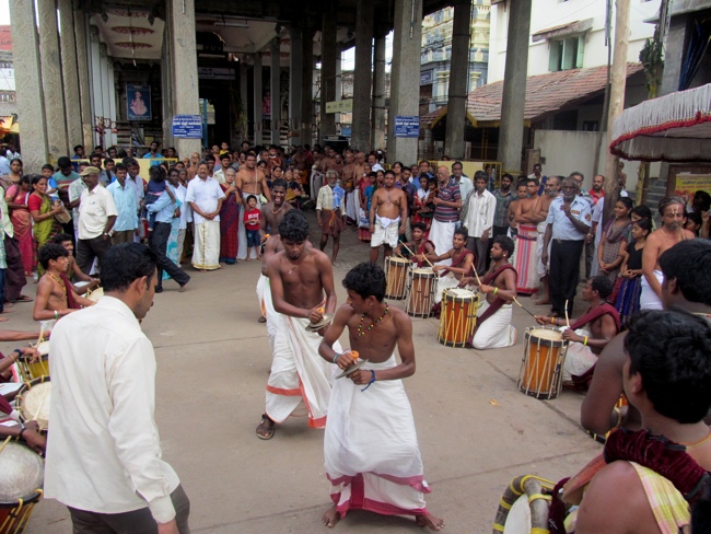 Thiruvallur Sri Veeraraghava Perumal Chithirai Brahmotsavam Day 1 Morning 04-05-2014    22