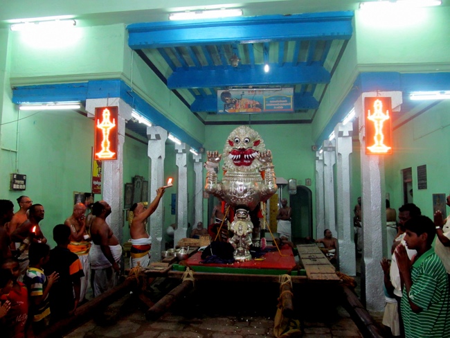 Thiruvallur Sri Veeraraghava Perumal Chithirai Brahmotsavam Day 1 Night  04-05-2014    29