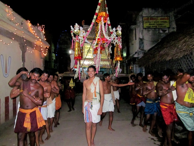 Thiruvallur Sri Veeraraghava Perumal Chithirai Brahmotsavam Day 10  Night 13-05-2014   21