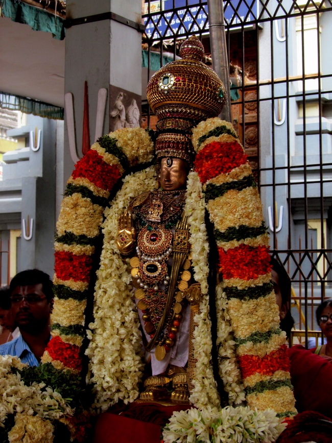 Thiruvallur Sri Veeraraghava Perumal Chithirai Brahmotsavam Day 2 Morning 05-05-2014    29