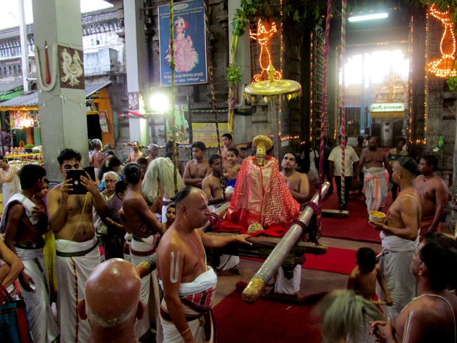 Thiruvallur Sri Veeraraghava Perumal Chithirai Brahmotsavam Day 2 Night 05-05-2014    11