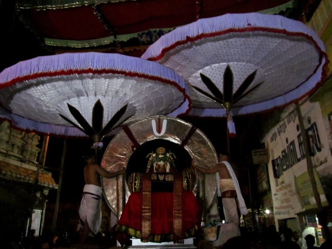 Thiruvallur Sri Veeraraghava Perumal Chithirai Brahmotsavam Day 2 Night 05-05-2014    16