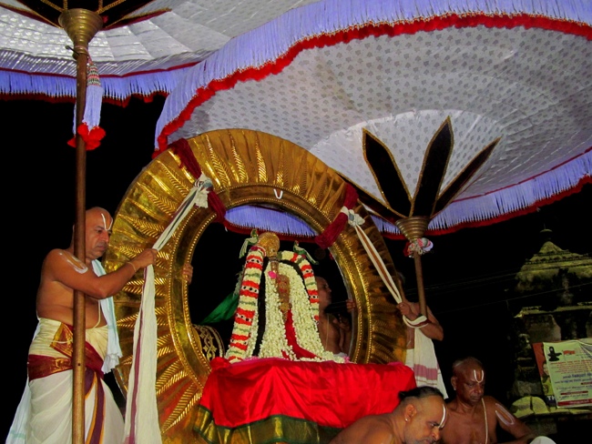 Thiruvallur Sri Veeraraghava Perumal Chithirai Brahmotsavam Day 2 Night 05-05-2014    18