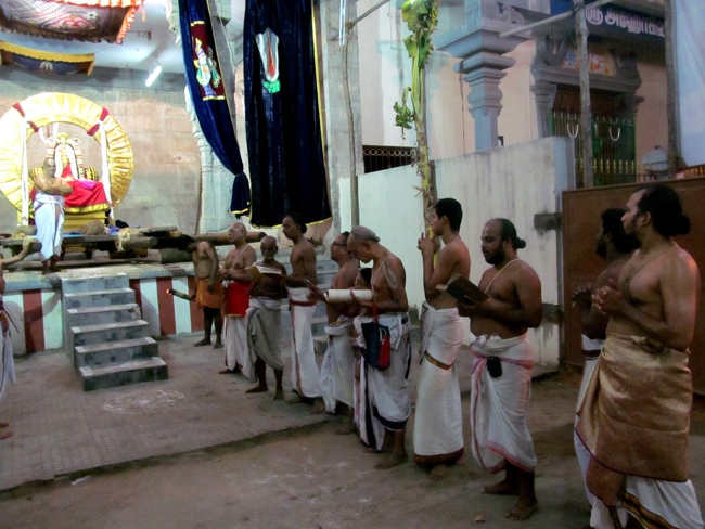 Thiruvallur Sri Veeraraghava Perumal Chithirai Brahmotsavam Day 2 Night 05-05-2014    30
