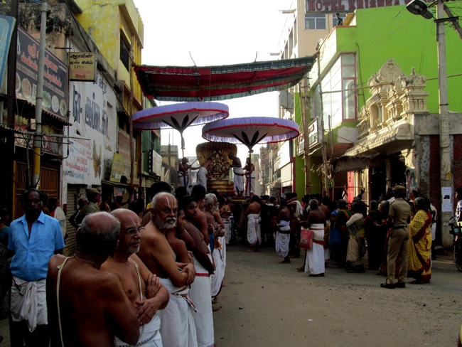 Thiruvallur Sri Veeraraghava Perumal Chithirai Brahmotsavam Day 4 Morning 07-05-2014    05