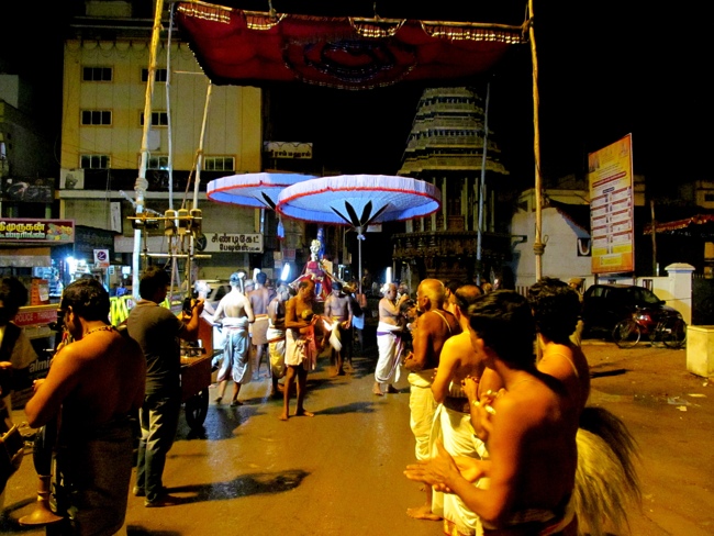 Thiruvallur Sri Veeraraghava Perumal Chithirai Brahmotsavam Day 5 Morning 08-05-2014    07