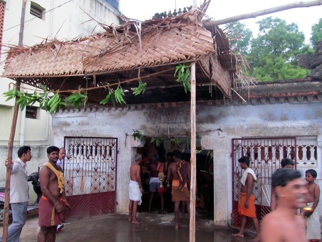 Thiruvallur Sri Veeraraghava Perumal Chithirai Brahmotsavam Day 5 Morning 08-05-2014    20