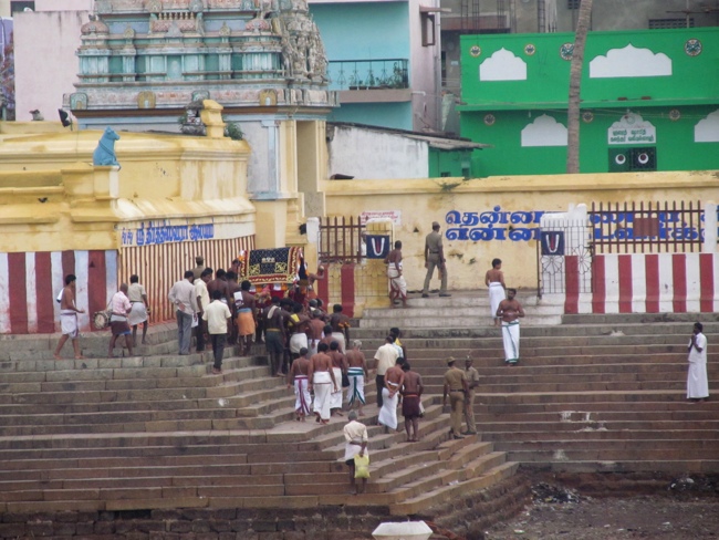 Thiruvallur Sri Veeraraghava Perumal Chithirai Brahmotsavam Day 5 Morning 08-05-2014    21
