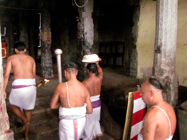 Thiruvallur Sri Veeraraghava Perumal Chithirai Brahmotsavam Day 5 Morning 08-05-2014    30