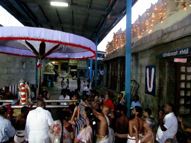 Thiruvallur Sri Veeraraghava Perumal Chithirai Brahmotsavam Day 5 Night 08-05-2014    05