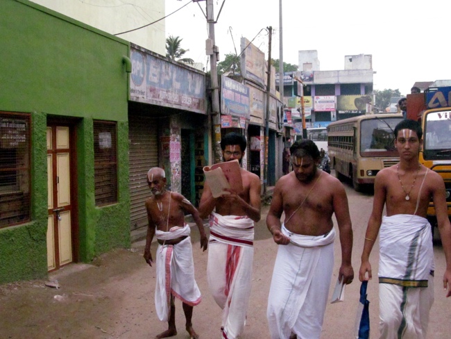 Thiruvallur Sri Veeraraghava Perumal Chithirai Brahmotsavam Day 6 Morning 09-05-2014    08