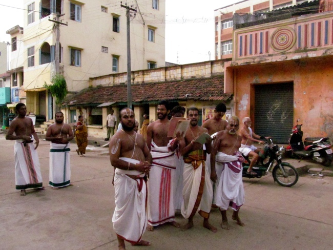 Thiruvallur Sri Veeraraghava Perumal Chithirai Brahmotsavam Day 6 Morning 09-05-2014    16