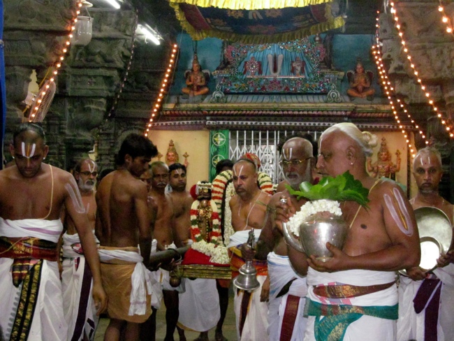 Thiruvallur Sri Veeraraghava Perumal Chithirai Brahmotsavam Day 7 Morning 10-05-2014    01