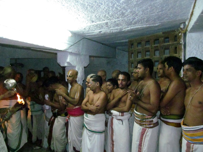 Thiruvallur Sri Veeraraghava Perumal Chithirai Brahmotsavam Day 7 Morning 10-05-2014    11
