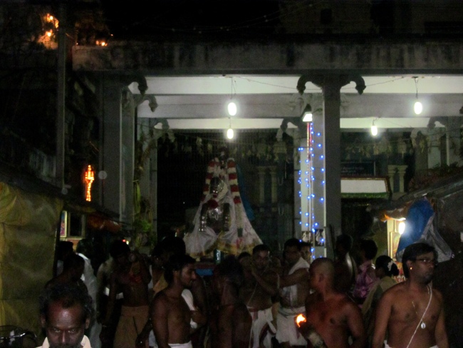 Thiruvallur Sri Veeraraghava Perumal Chithirai Brahmotsavam Day 8 Night 11-05-2014    20