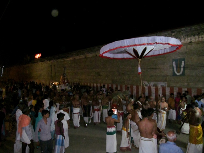 Thiruvallur Sri Veeraraghava Perumal Chithirai Brahmotsavam Day 8 Night 11-05-2014    31