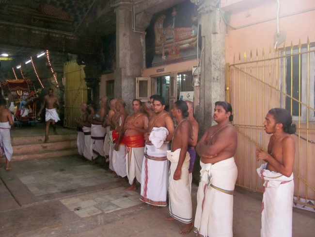 Thiruvallur Sri Veeraraghava Perumal Chithirai Brahmotsavam Day 9 Morning 12-05-2014   22