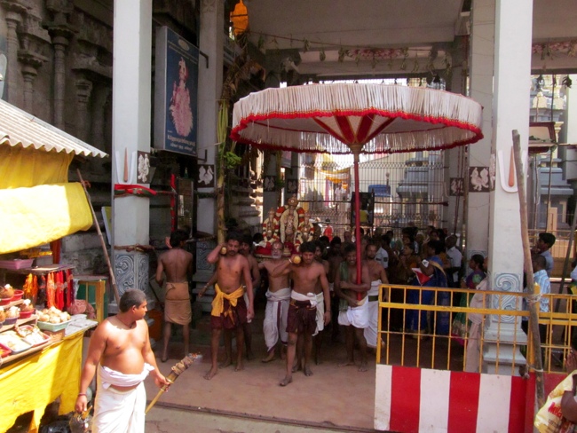 Thiruvallur Sri Veeraraghava Perumal Chithirai Brahmotsavam Day 9 Morning 12-05-2014   23