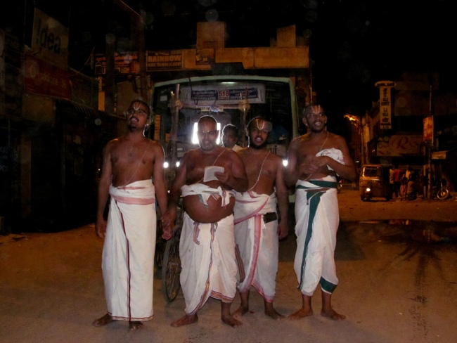 Thiruvallur Sri Veeraraghava Perumal Chithirai Brahmotsavam Pusha Pallaku  Night 16-05-2014   14