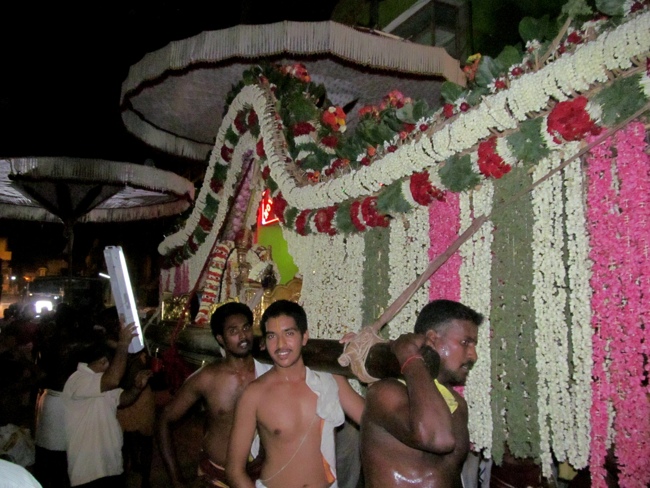 Thiruvallur Sri Veeraraghava Perumal Chithirai Brahmotsavam Pusha Pallaku  Night 16-05-2014   18