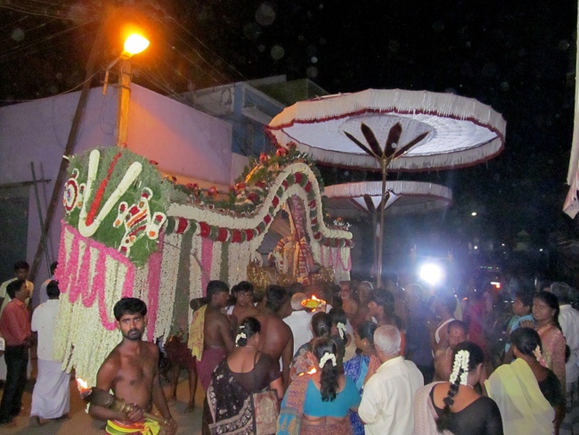 Thiruvallur Sri Veeraraghava Perumal Chithirai Brahmotsavam Pusha Pallaku  Night 16-05-2014   19