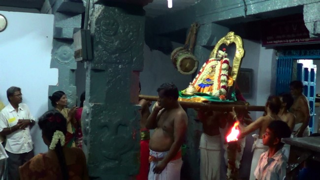Thiruvelukkai Kadai Vellikizhamai Amirthavalli Thayar Purappadu 2014 -02