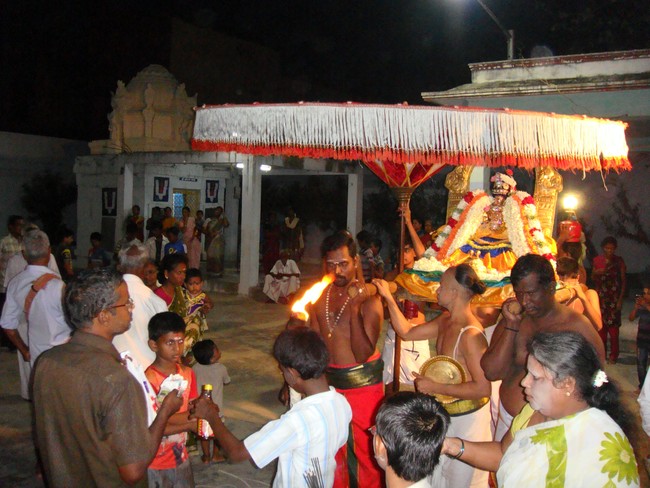 Thiruvelukkai Kadai Vellikizhamai Amirthavalli Thayar Purappadu 2014 -21