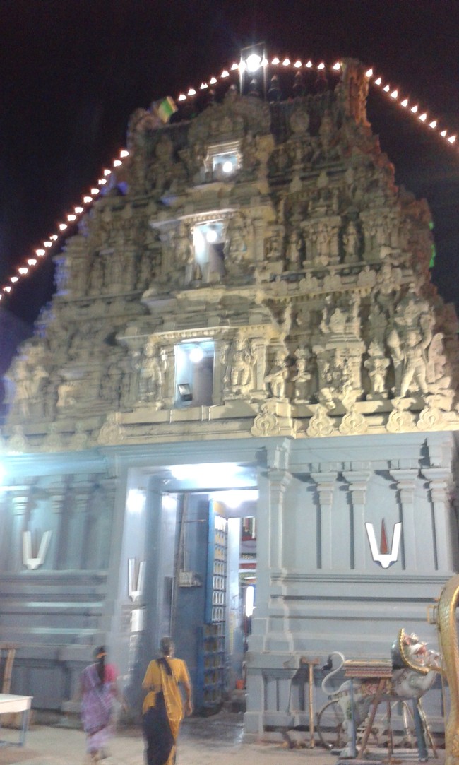 Villivakkam Sowmya Damodara Perumal Temple brahmotsavam garuda sevai -19