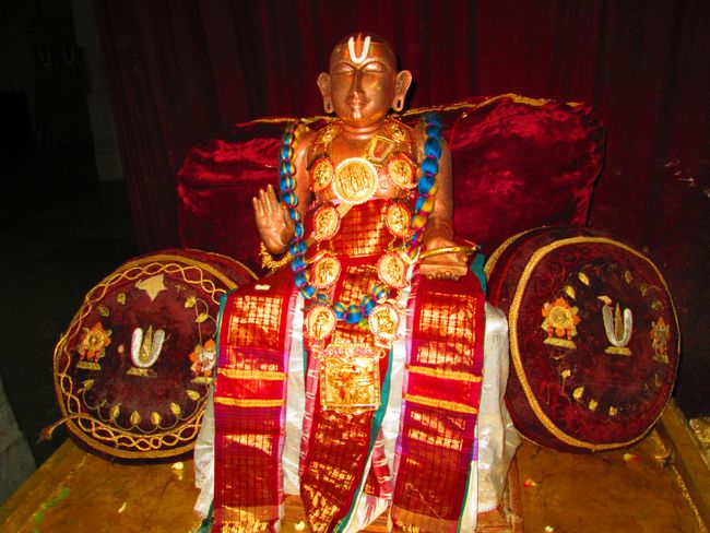 thoopul thirumanjanam & dasaavathaara aabaranam & veda parayanam (105)