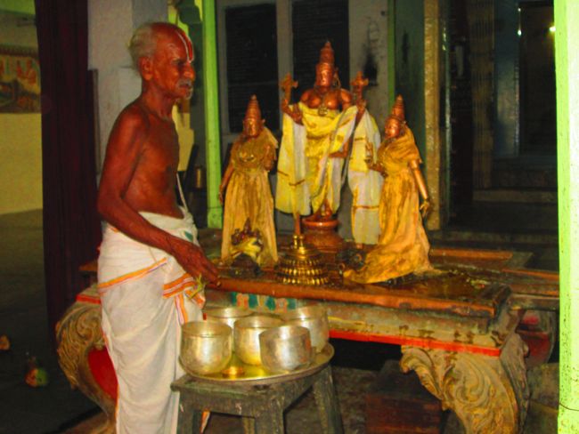 thoopul thirumanjanam & dasaavathaara aabaranam & veda parayanam (27)