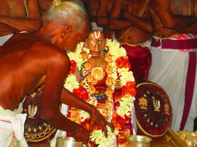 thoopul thirumanjanam & dasaavathaara aabaranam & veda parayanam (58)