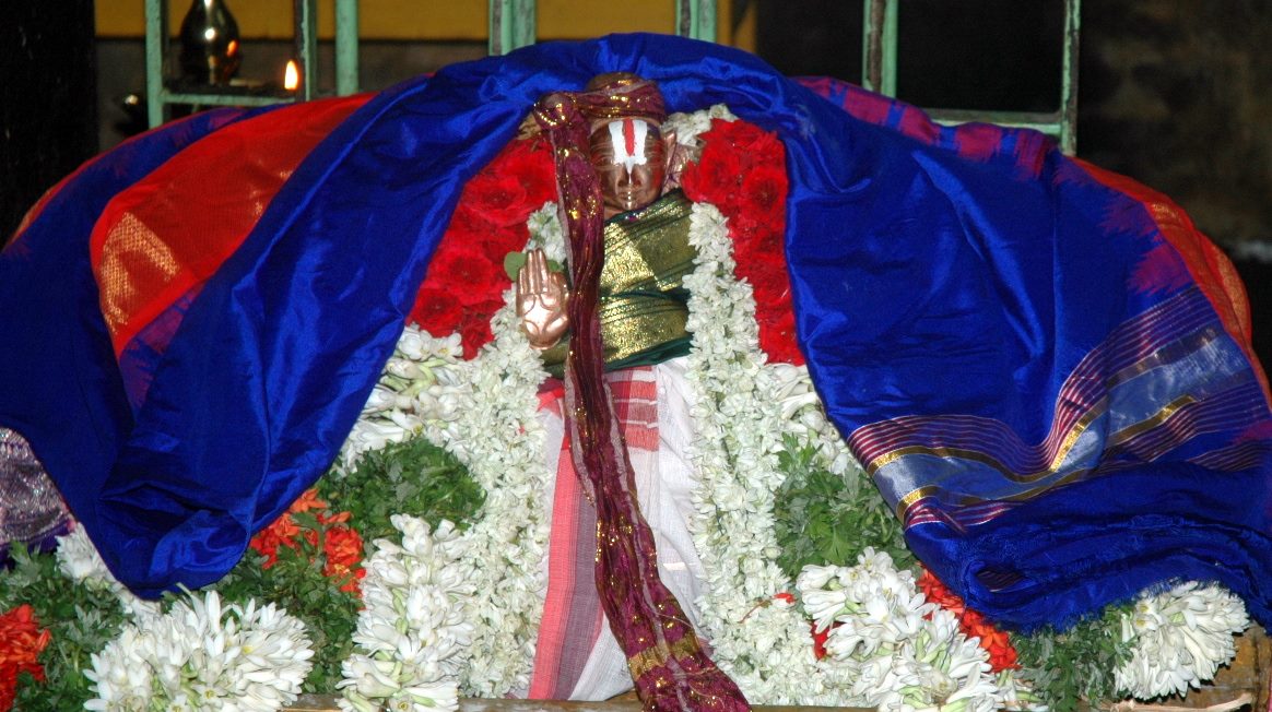 Namazhwar Thiruneermalai2