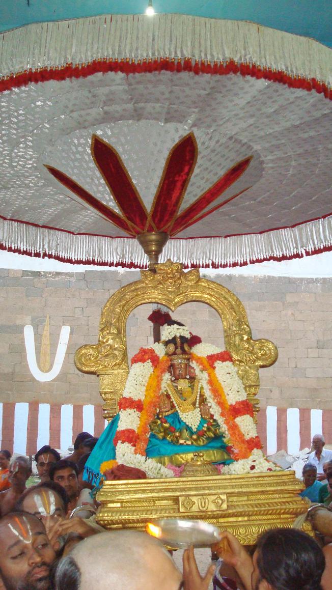 Perundevi Thayar Jaya Aani Sukravaram_34