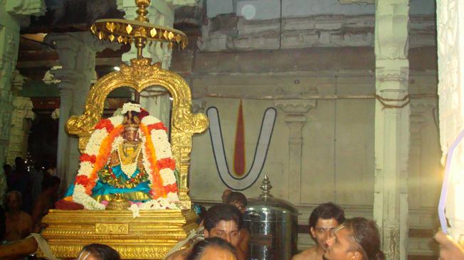 Perundevi Thayar Jaya Aani Sukravaram_47