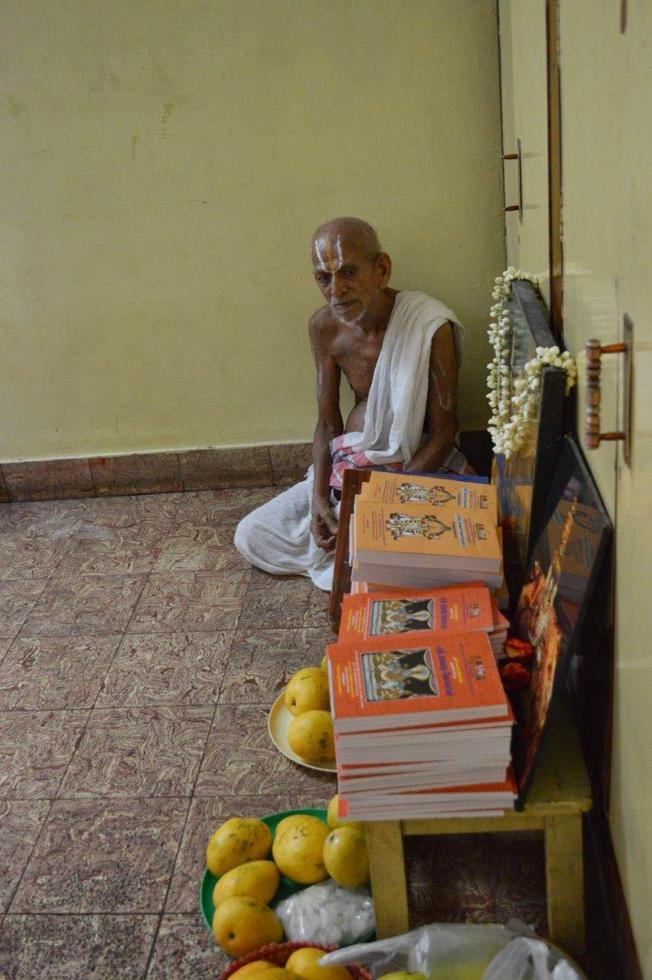 Srivatsangachar Swamin book release_04