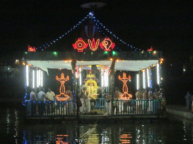 Thiruvallur Sri Veeraraghava Perumal Aani Theppotsavam Day 3 28-06-2014   24