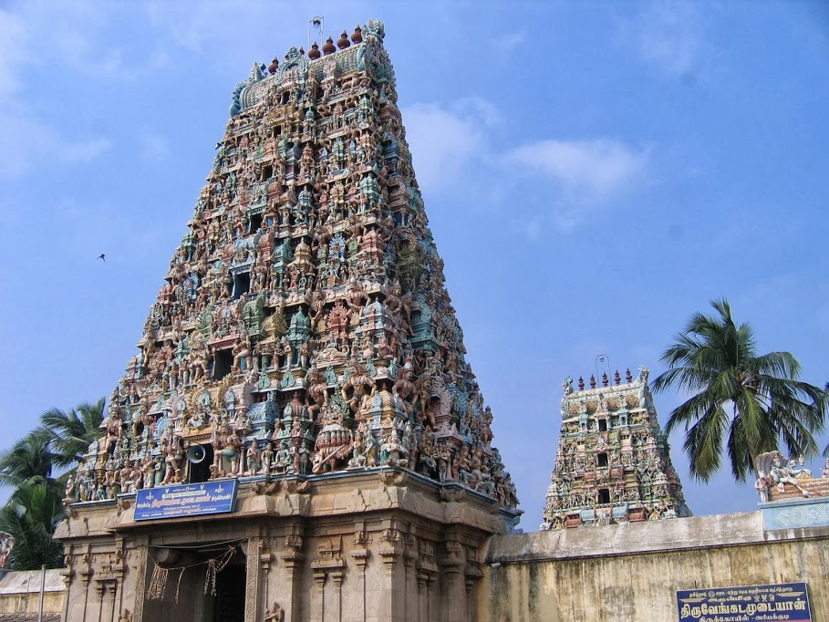 Thiruvenkadamudyan Ariyakudi Gopuram