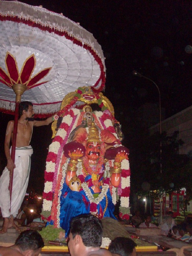Aani Garudan At Nanganallur Sri Lakshmi Hayavadhana Perumal Temple12