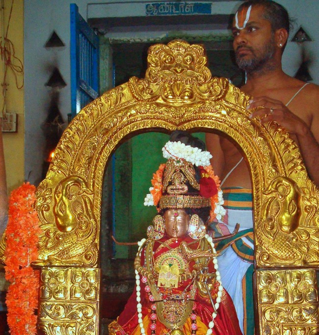 Kanchi  Perumal kovil Sri Andal Thiruvadipoora Utsavam day 6   2014--22