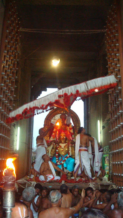 Kanchi Varadaraja Perumal Kovil Aani Garudan and Periyazhwar Thirunakshatram 2014 32