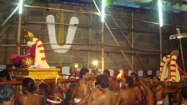 Kanchi Varadaraja Perumal Kovil Aani Garudan and Periyazhwar Thirunakshatram 2014 40