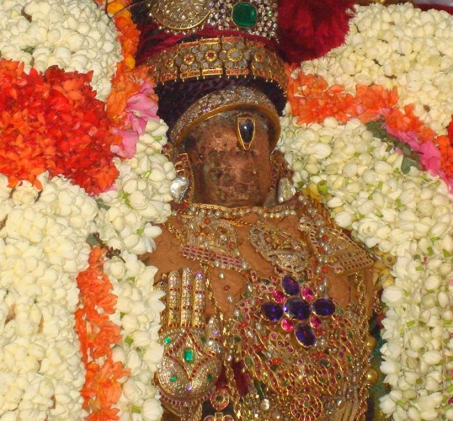 Kanchi Varadaraja Perumal Kovil Sri Nathamuni THirunkashatram 2014 05