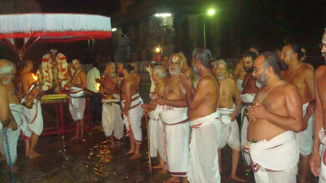 Kanchi Varadaraja Perumal Kovil Sri Nathamuni THirunkashatram 2014 22